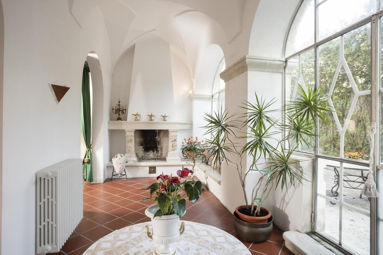 Antica Villa La Viola, Suite With Private Pool Lecce Bagian luar foto