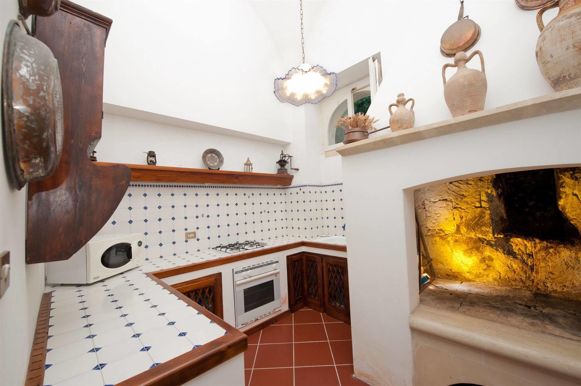 Antica Villa La Viola, Suite With Private Pool Lecce Bagian luar foto